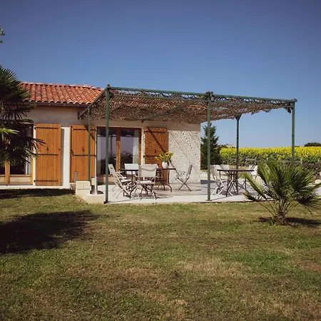 D'hotes Lempery Bed & Breakfast