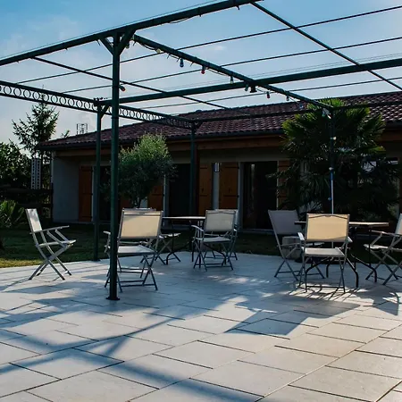 D'hotes Lempery Bed & Breakfast Puechoursi
