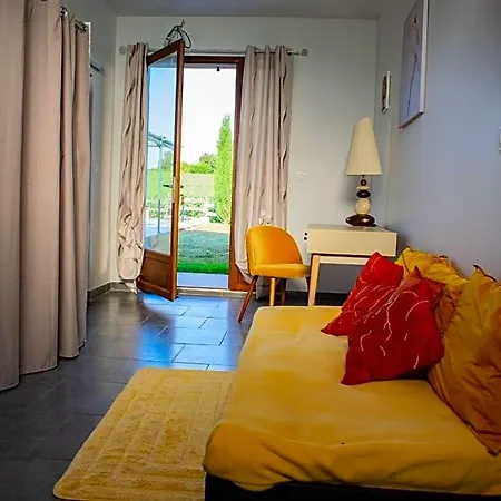 D'hotes Lempery Bed and breakfast Puechoursi